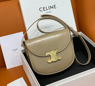 Envy Hold - Celine Bags - 778 For Sale