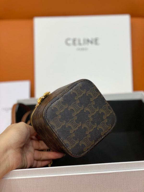 Envy Hold - Celine Bags - 929 Online now